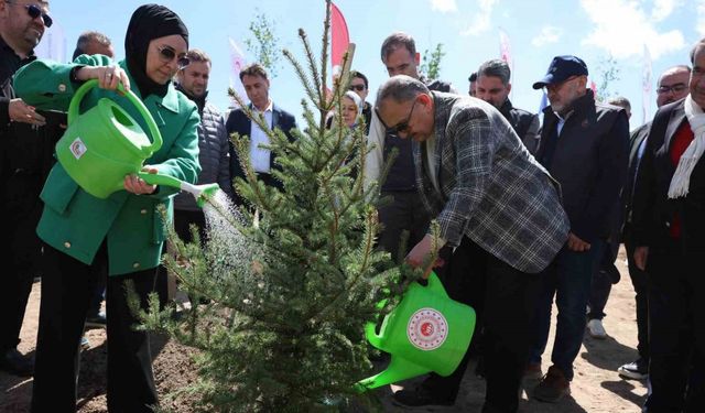 Bakan Özhaseki: “Hedefimiz daha yeşil bir Türkiye”