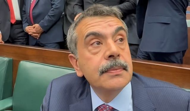 Bakan Tekin: "(Taban maaş) Sorunları çözmek için gerekli adımları atıyoruz"