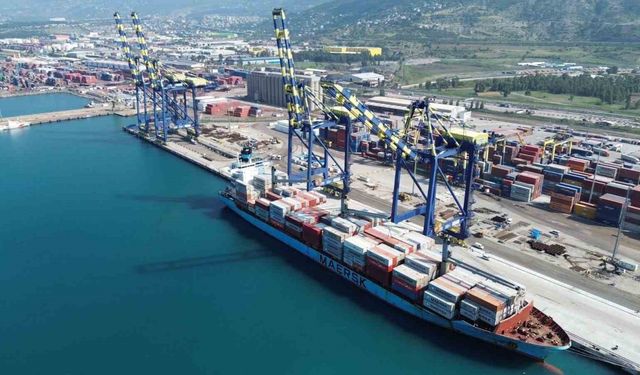 Bakan Uraloğlu: “Limanlarımızda elleçlenen yük miktarı geçen yılın ilk 5 ayına göre yüzde 4,6, konteyner miktarı da yüzde 13 arttı”