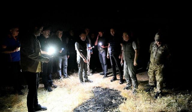Bakan Yumaklı, Çanakkale’deki yangınları gece boyu takip etti