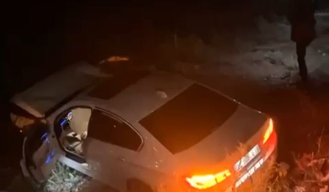 Başkale’de otomobil sürüye çarptı: 18 koyun telef oldu