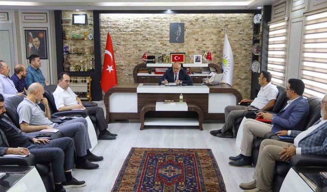 Başkan Öztürk, birim müdürleriyle toplantı yaptı