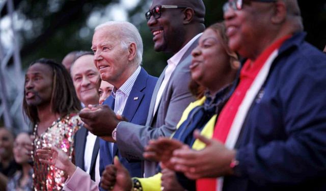 Biden, Beyaz Saray’daki etkinlikte dondu kaldı