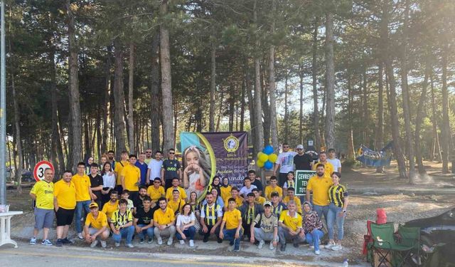 Bilecik Genç Fenerbahçeliler mangal partisinde buluştu