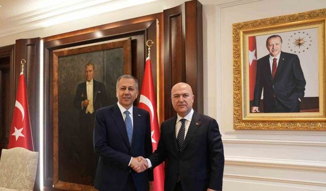 CHP Genel Başkan Yardımcısı Murat Bakan, İçişleri Bakanı Ali Yerlikaya’yı ziyaret etti