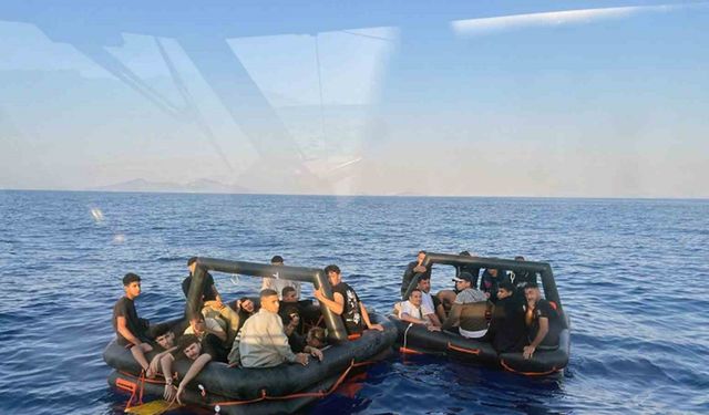 Datça açıklarında Yunanistan’ın geri ittiği 28 düzensiz göçmen kurtarıldı