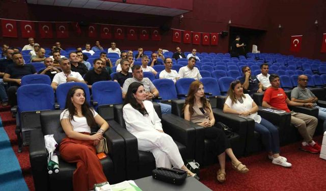 Elazığ Belediyesi çalışanlarına narko-rehber semineri verildi