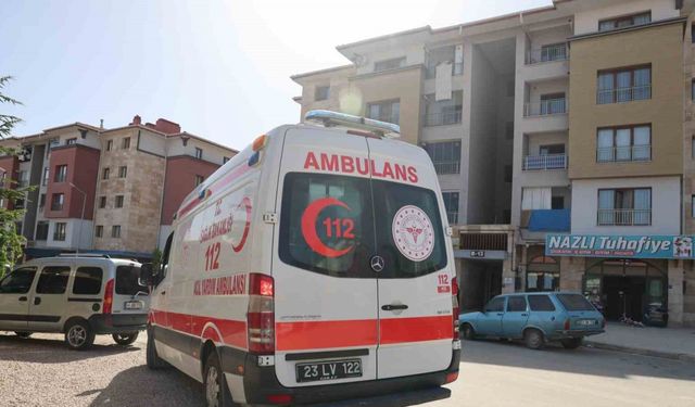 Elazığ’da yangın: Dumandan etkilenen 2 çocuk tedavi altına alındı