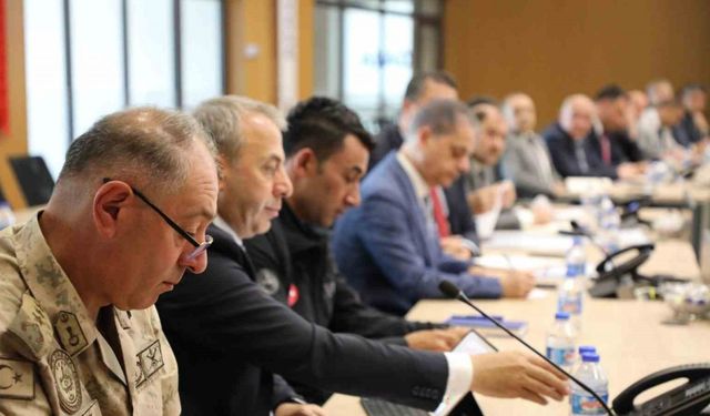 Erzincan’da yürütülen projeler ve devam eden çalışmalar hakkında toplantı düzenlendi