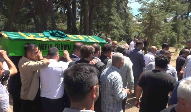 Eski Amasya Belediye Başkanı Mehmet Sarı’nın evlat acısı