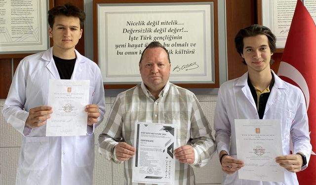 Eskişehir Fatih Fen Lisesi ‘Mühendislik Projeleri Yarışması’nda dünya birincilik diplomalarını aldılar
