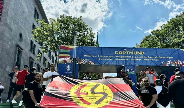 Eskişehirspor bayrağını Dortmund’da dalgalandırdılar