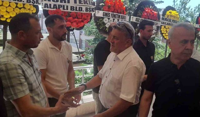 Gazeteci Mehmet Öztürk son yolculuğuna uğurlandı