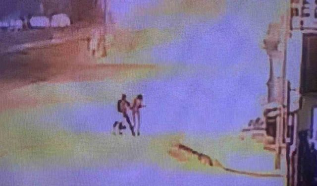 Gaziantep’te iş yerine kalaşnikoflu saldırı kamerada