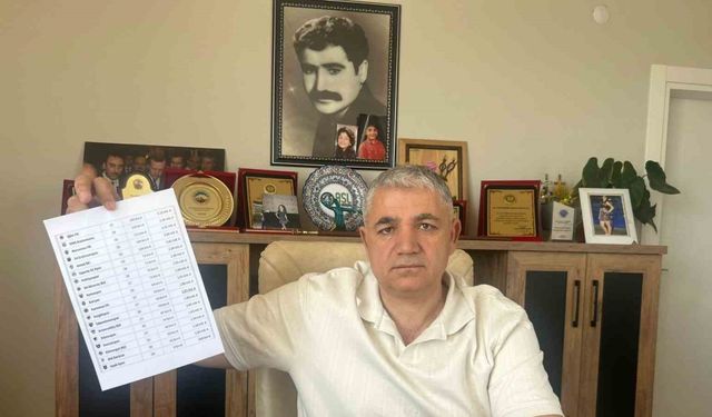 Isparta 32 Spor Başkanı Özdemir, kulübün borcunun olmadığını açıkladı
