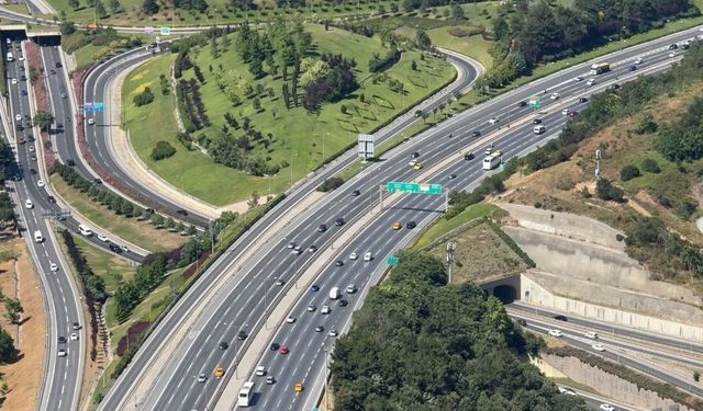 İstanbul’da helikopterle trafik denetimi