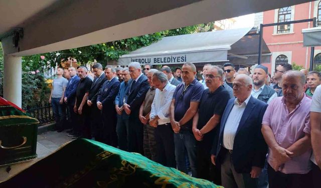 İYİ Parti Genel Başkanı Dervişoğlu, yakın arkadaşının cenaze törenine katıldı