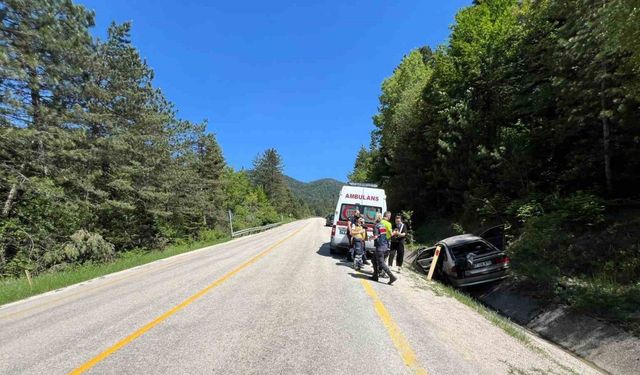 Karabük’te otomobil su kanalına düştü: 2 yaralı