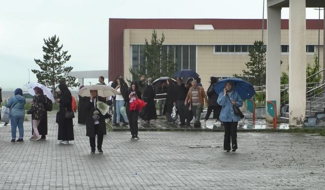 Kars’ta 11 bin 215 kişi YKS sınavında ter döktü