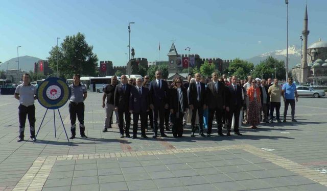 Kayseri’de Dünya Çevre Günü dolayısıyla çelenk koyma töreni düzenlendi