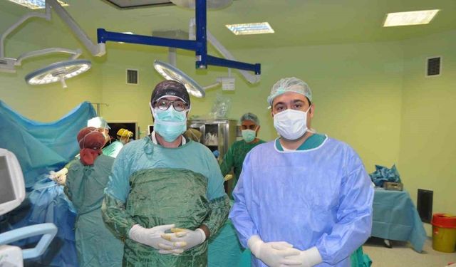 Kırşehir’de skolyoz ameliyatı yapıldı