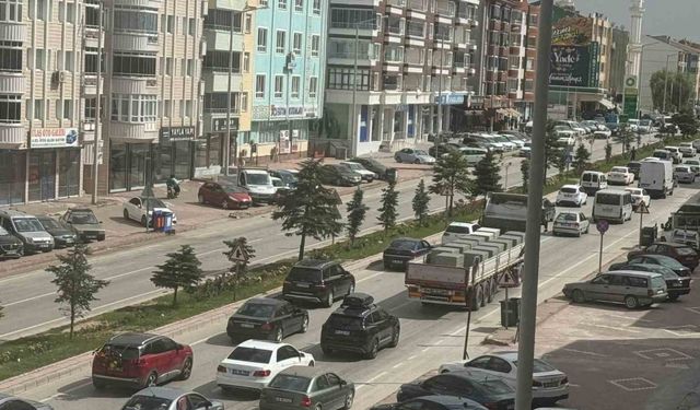 Konya-Ankara Kara yolunun geçiş noktası Kulu’da tatil yoğunluğu