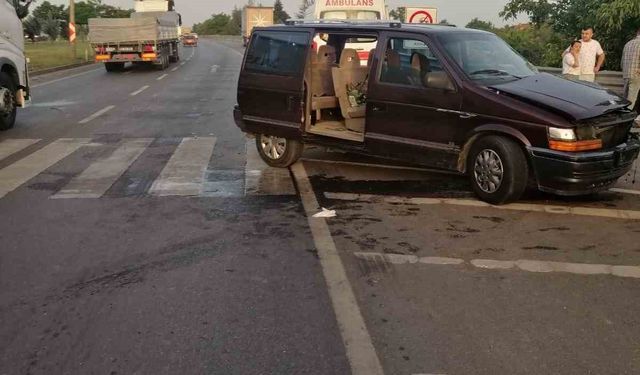 Konya’da tır otomobile çarptı: 2 yaralı