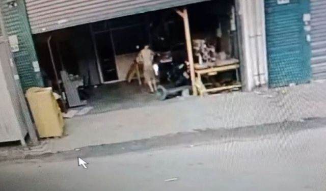 Köpeği kovaladı, güvenlik kamerasına ateş etti, dans ederek iş yerini kundakladı