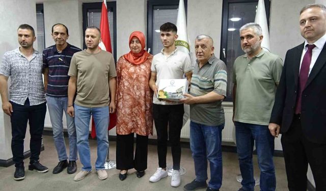 Kütahyalı öğrenci ’En İyi Kaynak Yapma Yarışması’nda Türkiye ikincisi oldu