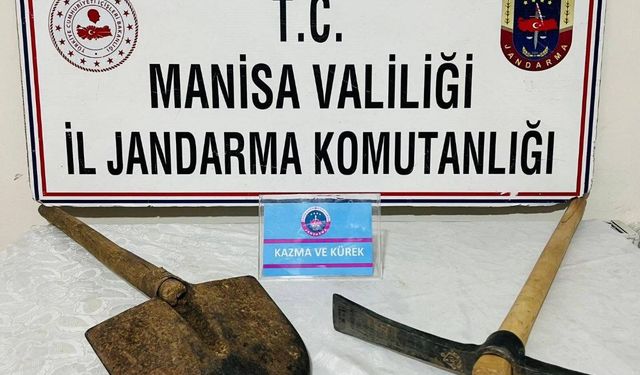 Manisa’da defineciler suçüstü yakalandı