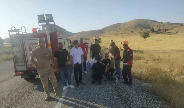 Mardin’de kontrolden çıkan kamyonet takla attı: 2 yaralı