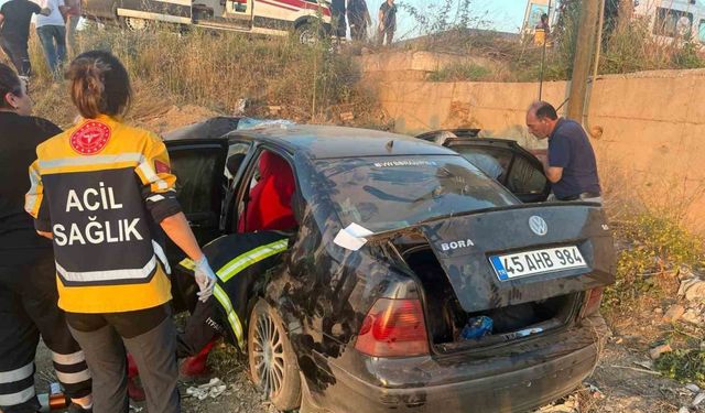 Menfeze düşen otomobilde 1 kişi öldü, 4 kişi yaralandı