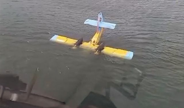 Muğla’da yangın söndürme uçağı Bafa Gölü’ne sert iniş yaptı