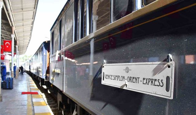 “Orient Express” İstanbul’da mehterle karşılandı