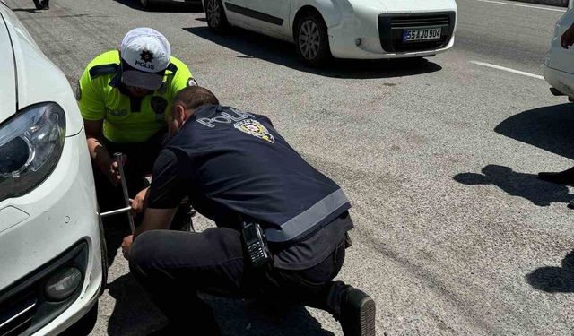 Polis ekibi vatandaşın yardımına koştu