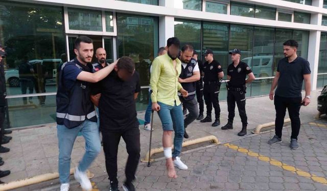 Samsun’da 6 kişinin yaralandığı silahlı çatışmada 2 kişi tutuklandı