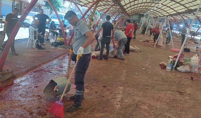 Şehzadeler’de kurban kesim yerlerine anında temizlik