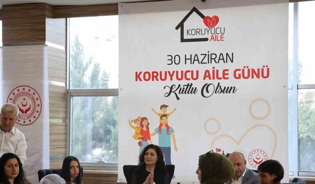 Türkiye’de 10 bin çocuk koruyucu aile yanında bulunmakta