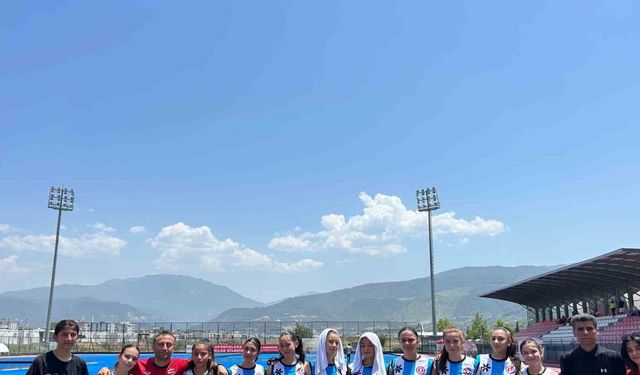 U16 Türkiye Hokey Süper Ligi’nde Ege Yıldızları 4’üncü galibiyetini aldı