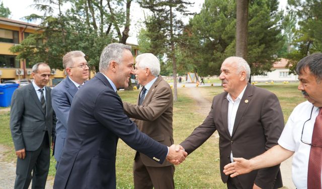 Sakarya Muhtarlar Federasyonu'nda Bayramlaşma Heyecanı