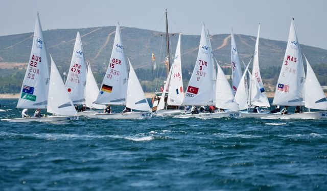 "470 Gençler Dünya Şampiyonası Yelken Yarışları" Kocaeli'de başladı