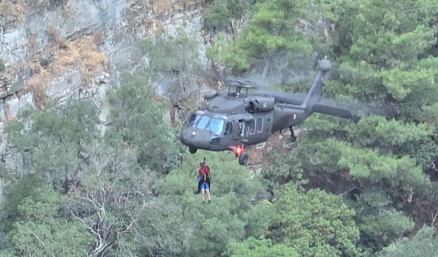 Balıkesir Şahindere Kanyonu'nda mahsur kalan 10 kişi kurtarıldı