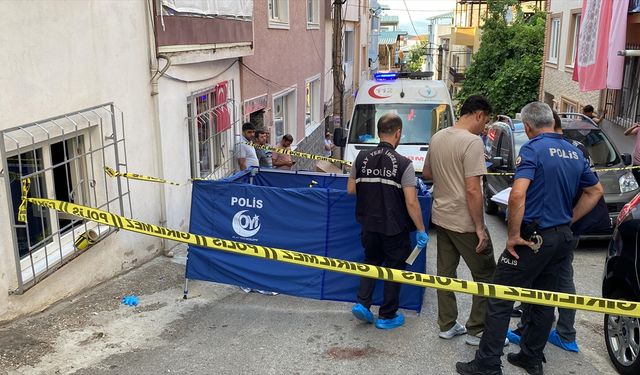 Bursa'da anten tamir ederken çatıdan düşen kişi yaşamını yitirdi