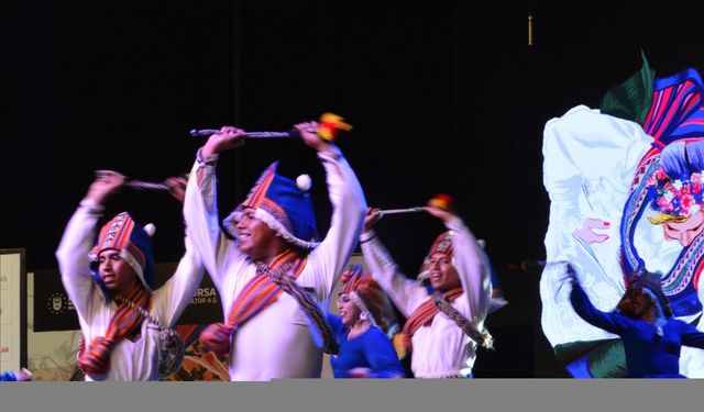 Bursa'da düzenlenen 36. "Uluslararası Altın Karagöz Halk Dansları Yarışması" tamamlandı