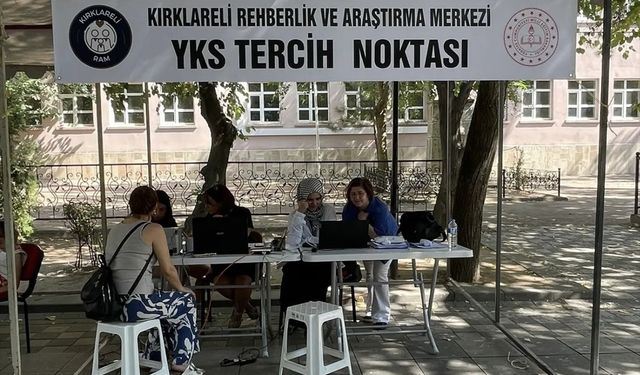 Kırklareli'nde öğrencilere YKS tercih danışmanlığı hizmeti veriliyor