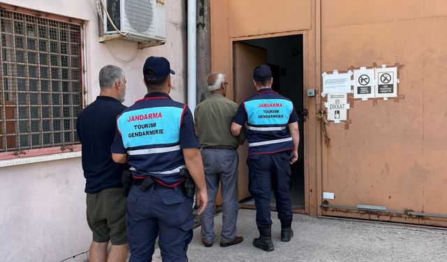 Kuzey Marmara Otoyolu’nda aydınlatma kablosu hırsızlığı kamerada