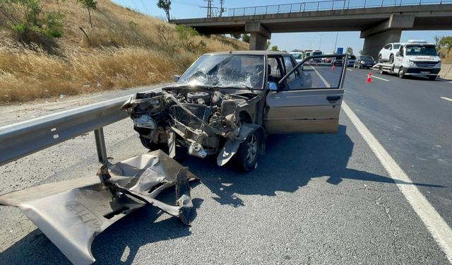 Tekirdağ'da iş makinesiyle otomobilin çarpıştığı kazada 1 kişi yaralandı