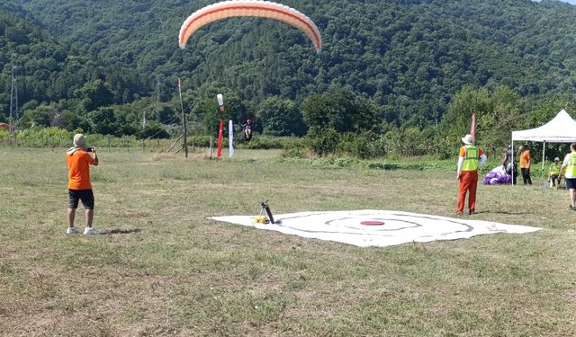 Türkiye Yamaç Paraşütü Marmara Bölgesi Hedef Yarışması Yalova’da gerçekleştirildi