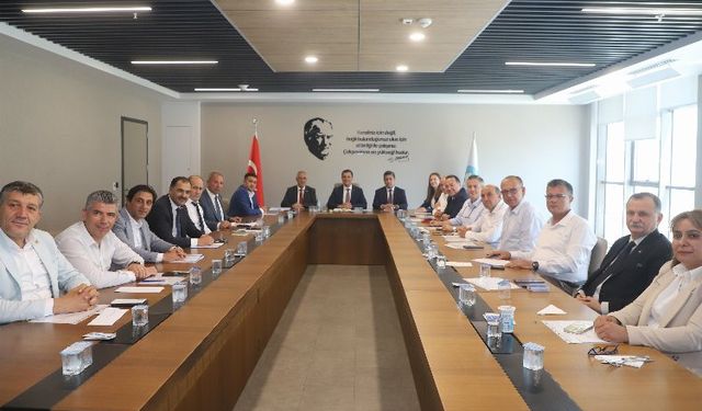Manisa Büyükşehir'de stratejik toplantı