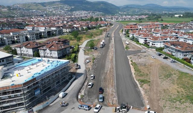 Sakarya'da yeni yol hamlesi bölgenin trafik yükünü hafifletecek